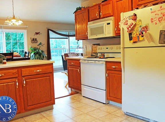 3rd image of 3116 Brookstone Dr