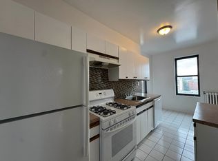 36-14 165th St #2AS, Flushing, NY 11358