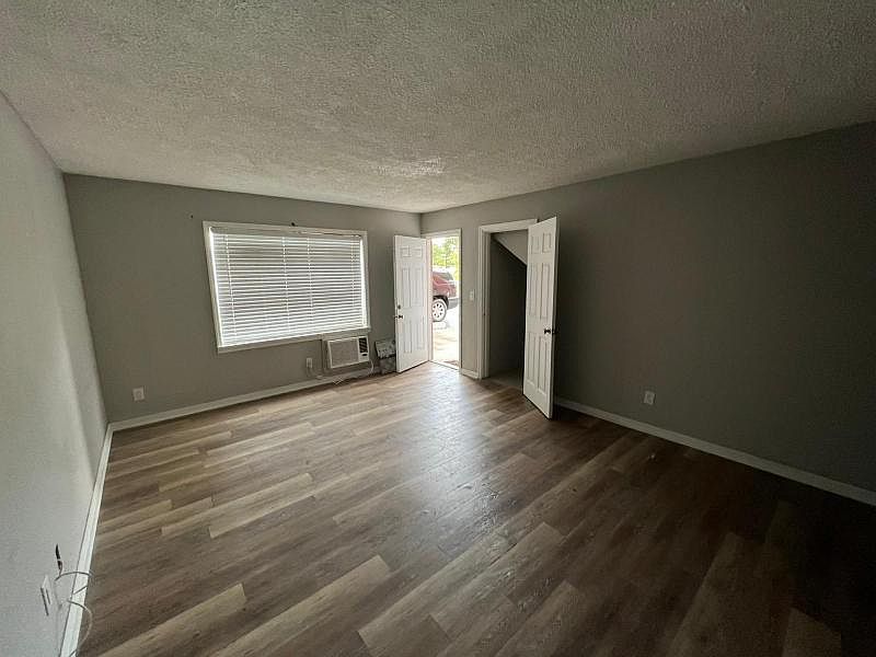 1st image of 2026 4th St S APT 7