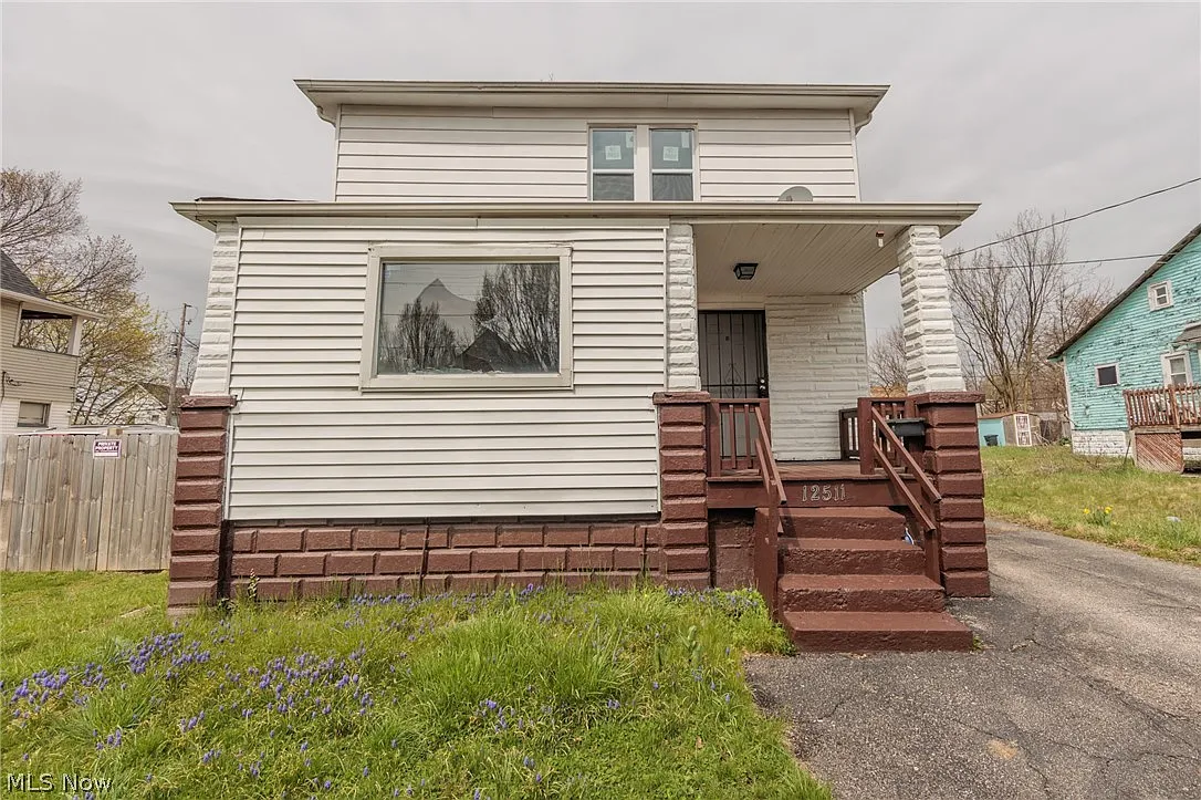12511 Watterson Ave photo 1