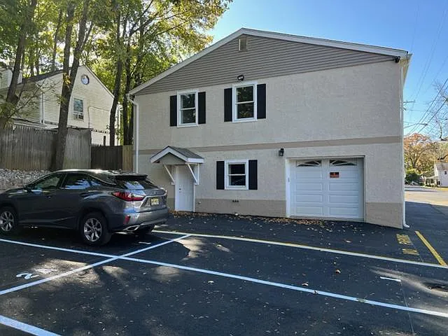 11 Prospect St #1 — Photo 17