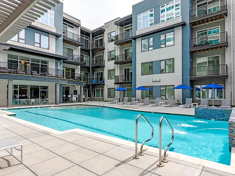 Encore 4505 at Town Center Apartments — Photo 22