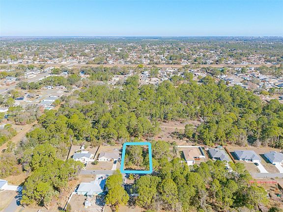 2nd image of 825 Doverbrook Rd NW