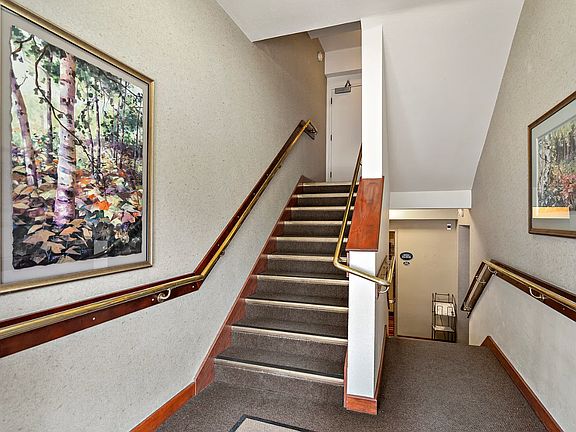 4th image of 505 W 2nd Ave #404