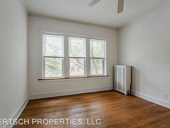 2nd image of 4619 N Leavitt St #2