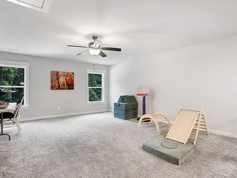 118 Pickett Fence Ln — Photo 39