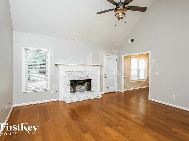 2975 Emerald Springs Dr — Photo 4