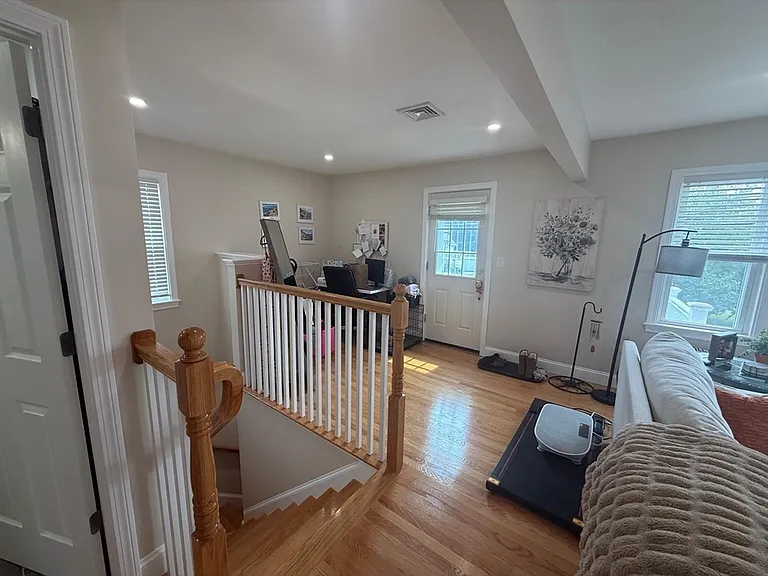 44 Ashland St #2F — Photo 25