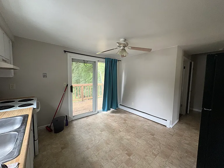 1511 S Point Rd — Photo 6