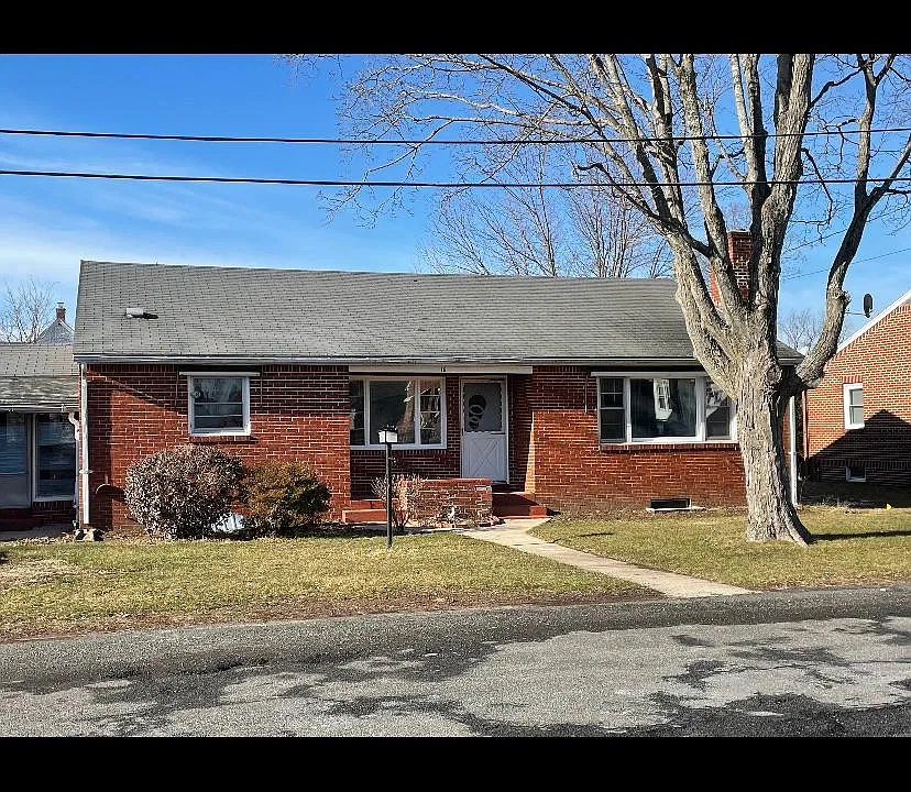 19 Williams St