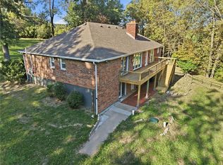 6261 NE Russell Rd, Kansas City, MO 64117