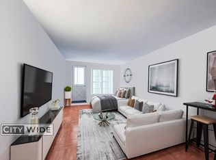 232 E 74th St APT 1B, New York, NY 10021