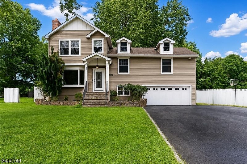 1st image of 1471 Terrill Rd