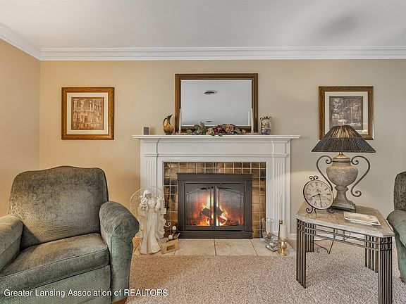 2nd image of 4124 Wagon Wheel Ln