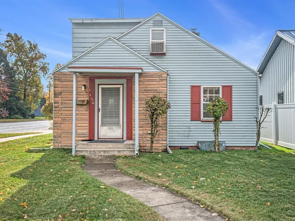 1454 Sorin St, South Bend, IN 46617