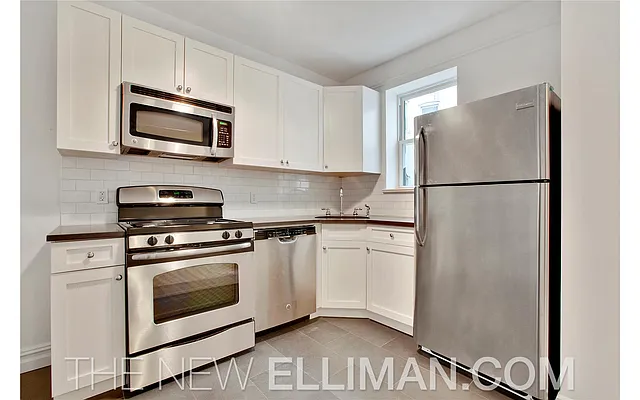 Rented by Douglas Elliman | media 29