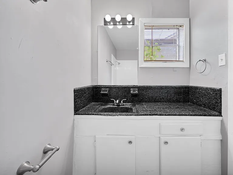 5534 Eskridge St — Photo 5