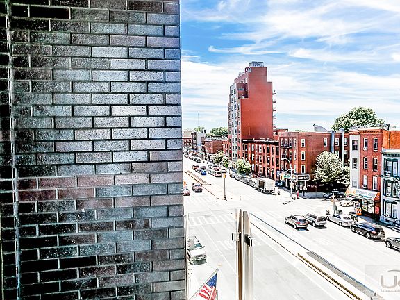 4th image of 278 6th St APT 5