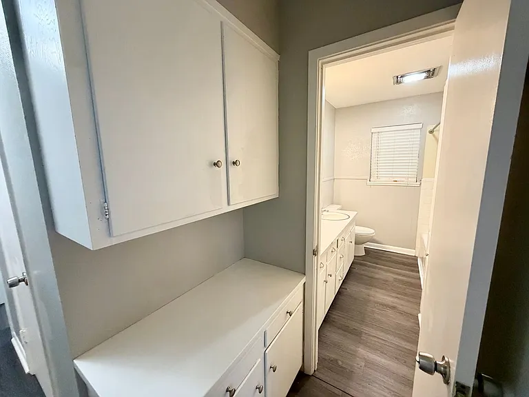 3310 Macarthur Dr — Photo 8