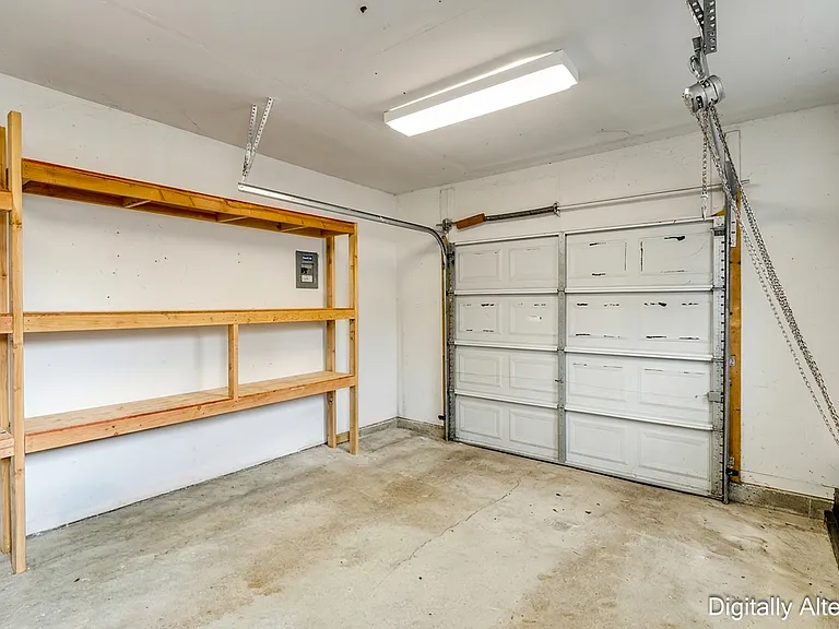 4060 Clayton Rd — Photo 13