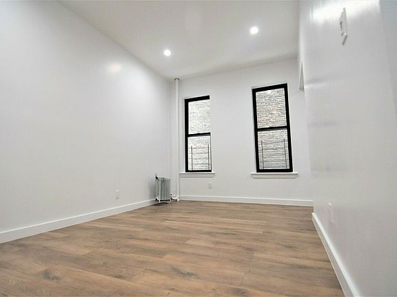 5th image of 527 W 160th St #C