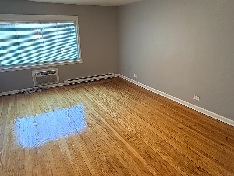 7006 S Cregier Ave — Photo 8