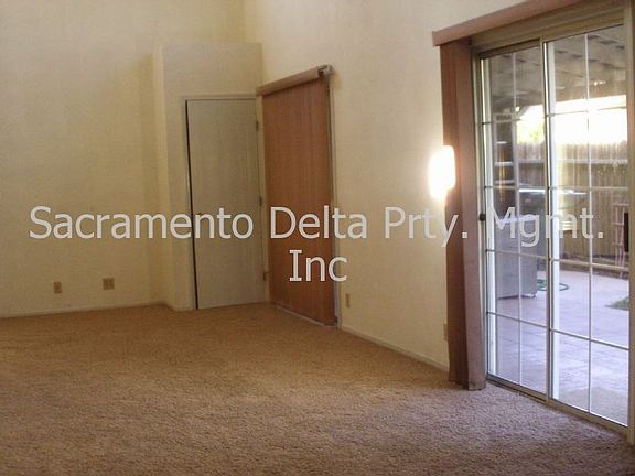 3rd image of 1733 Richard Ct