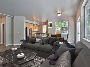 501 225th Ln NE APT G103, Sammamish, WA