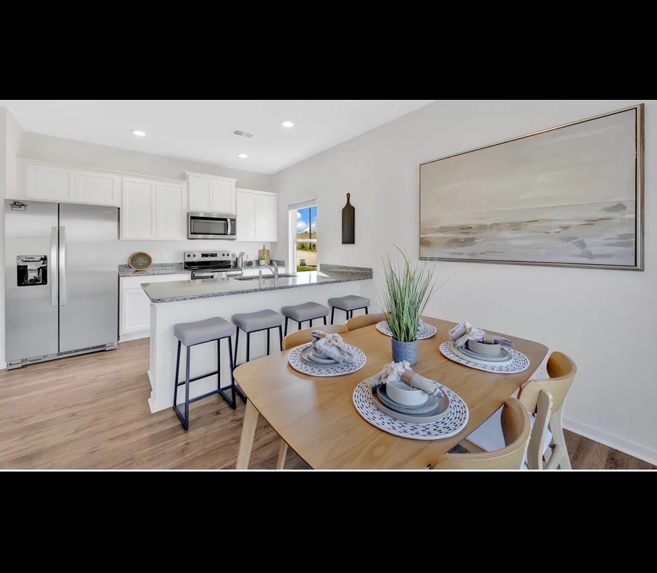 4 bed, 1554 sqft, $2,650 — Photo 4