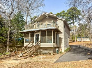 670 Redbud Dr, Avinger, TX 75630