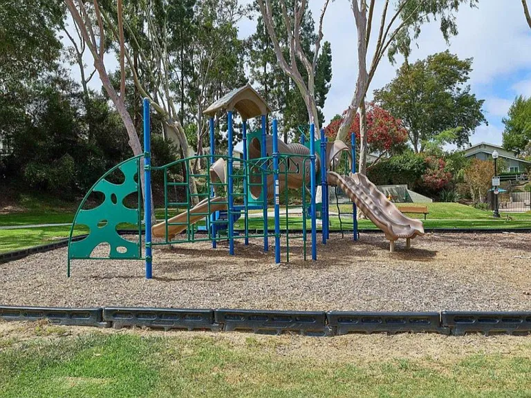 7885 Camino Glorita — Photo 10