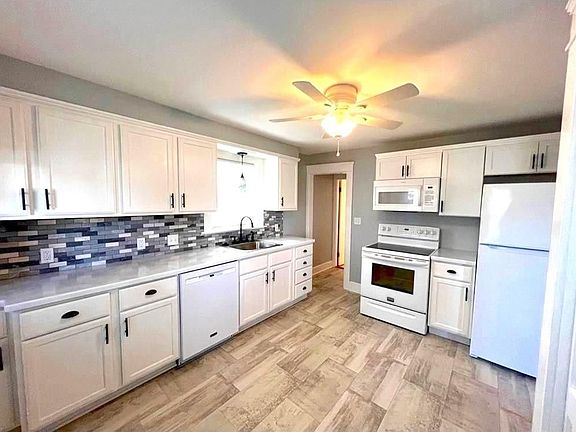 3rd image of 348 Market St #A
