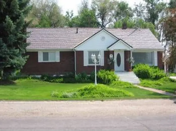 2879 E 1000 N, Sugar City, ID 83448