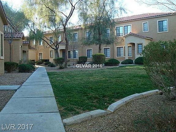 4th image of 2071 Hussium Hills St Unit 202