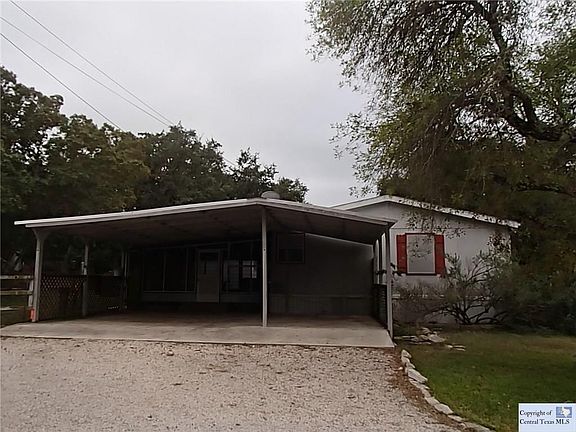 3rd image of 1630 Pecan Cir