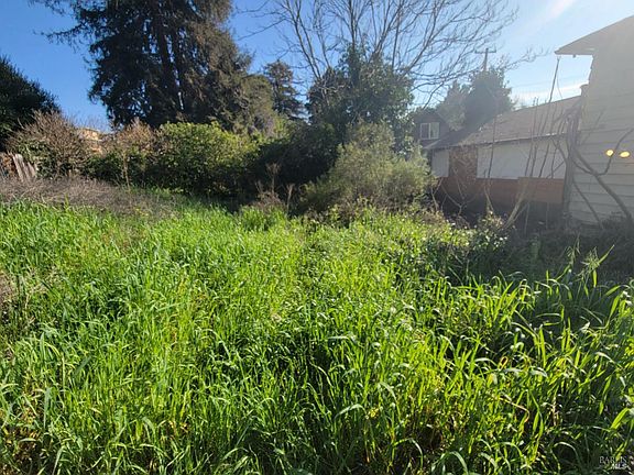 4th image of 9500 Golf Links Road