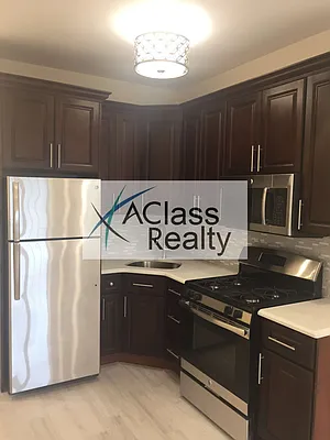 Rented by A Class Realty Long Island City LLC | media 3