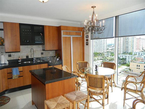 4th image of 17555 Collins Ave APT 1404