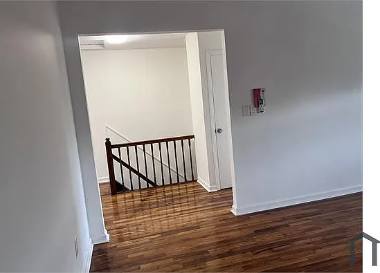 2033 Strang Ave #2 — Photo 38