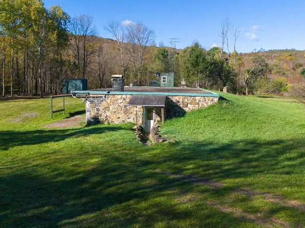 8269 Coryland Rd, Gillett, PA 16925