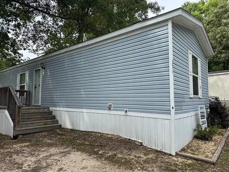 231 Bristol Dr — Photo 15