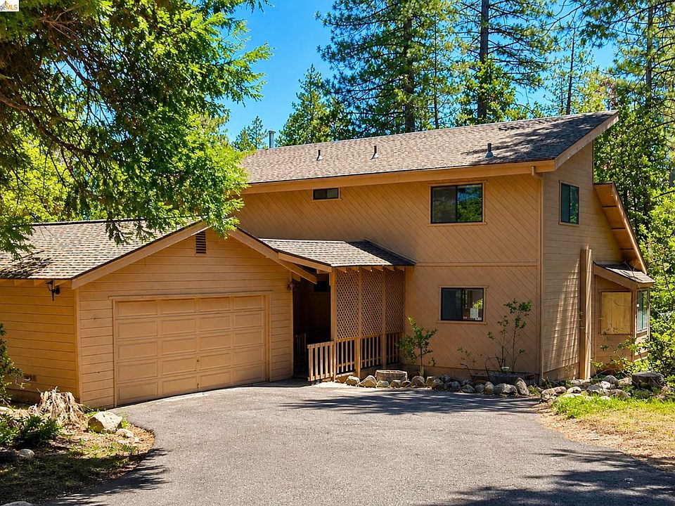 1st image of 2985 Valley View Dr