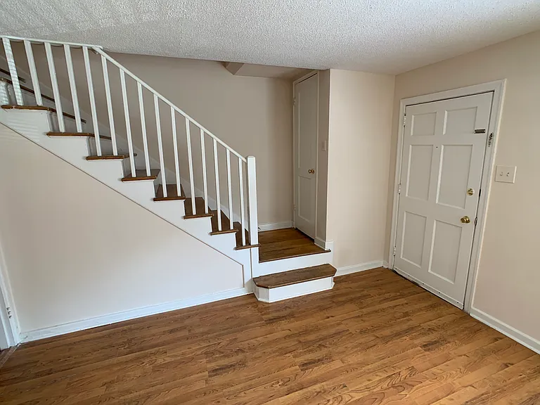 1692 Valley Ave #A — Photo 6