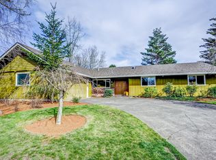 15755 NW Oak Hills Dr, Beaverton, OR