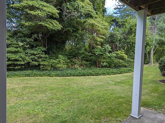 2nd image of 9D Hemlock Dr APT 33