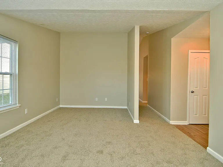 1431 Sanner Dr — Photo 8