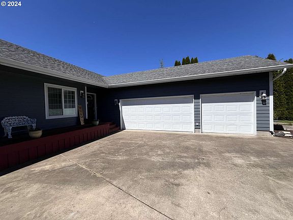 3rd image of 81 Village Dr