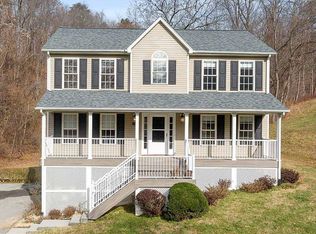 1145 Archway Rd, Blue Ridge, VA 24064