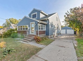 1230 Diamond Ave NE, Grand Rapids, MI 49505