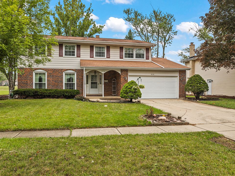 1st image of 17W514 Portsmouth Dr